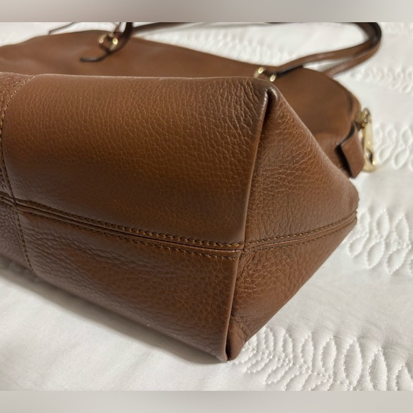 Gucci Bree Leather Shoulder Bag - Picture 8 of 15